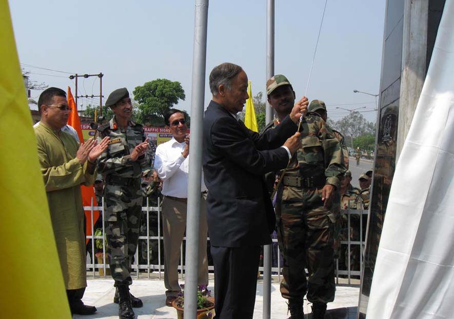 CM O. Ibobi Singh rededicating the Jessami war memorial while GOC IGAR(S) DS Hooda and other officials looked on, Monday. Jessami war memorial gorifies the exploits of the Assam Regiment during the II-World War and is located at Imphal.