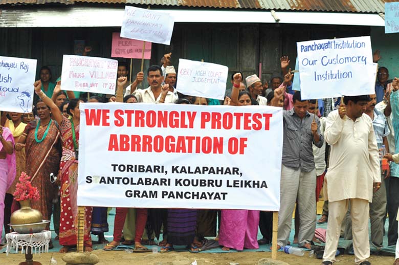 Nepalis up in arms against abolition of Kanglatombi Zilla Parishad on Tuesday