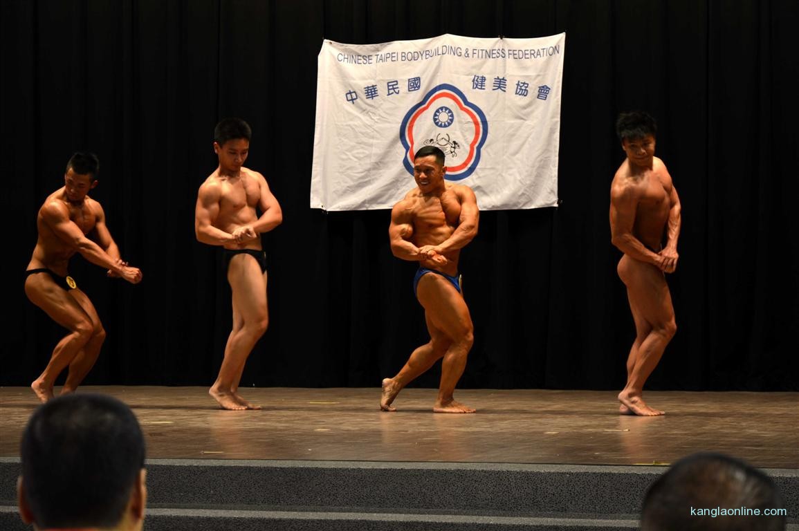 Dr. Ngangbam Shantikumar Meetei displaying the Side Chest for the Mr Senior Title at Taiwan National Body Building Championship - 2013