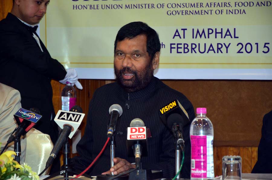Union Minister of Consumer Affairs, Food and Public Distribution Ram Vilas Paswan at a press conference at Hotel Imphal.
