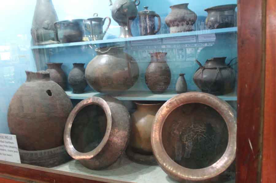 Pottery items at the Zo Tribal Museum. IFP Photo
