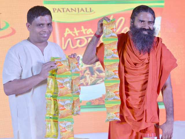 baba-ramdev-to-lauch-jeans-products-1